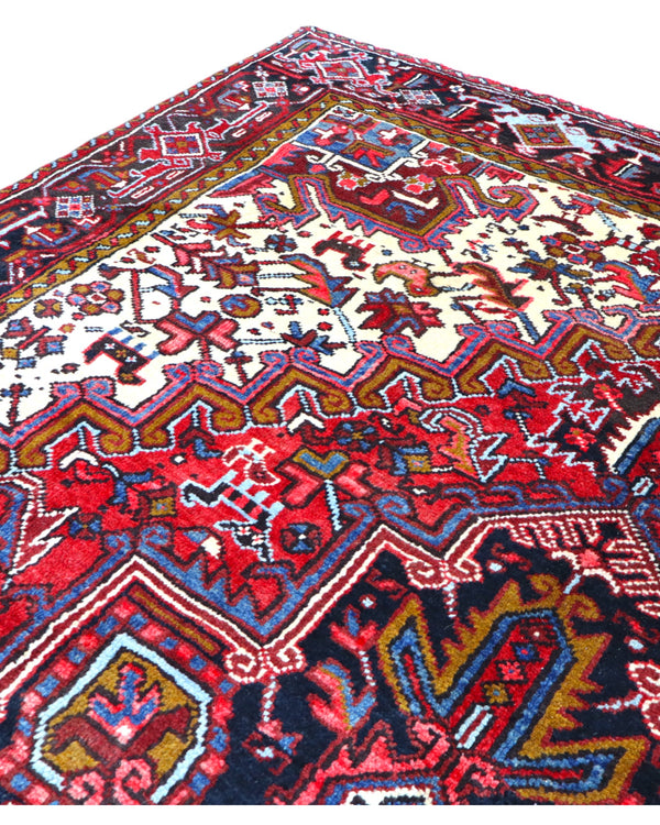 Heriz carpet 323x239cm