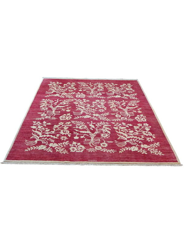 Tappeto moderno 225x178 cm Persia con fondo bordeaux e motivi floreali in avorio, annodato a mano in lana e cotone.