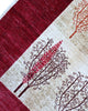 Tappeto moderno 226x186 cm Persia con fondo bordeaux e alberi stilizzati in rosso e marrone, annodato a mano in lana e cotone.