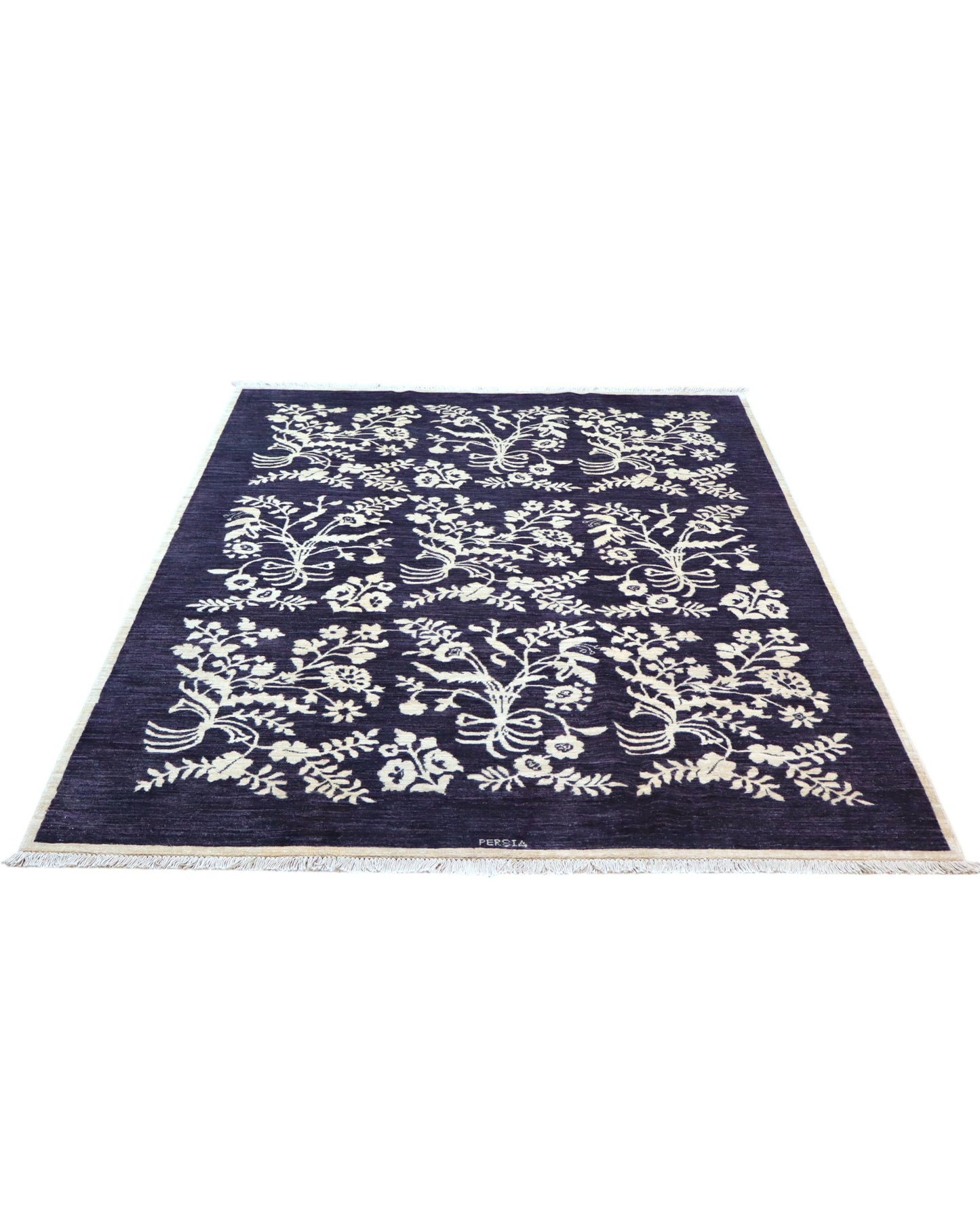 Tappeto moderno 228x176 cm Persia con fondo blu e motivi floreali avorio, annodato a mano in lana e cotone.