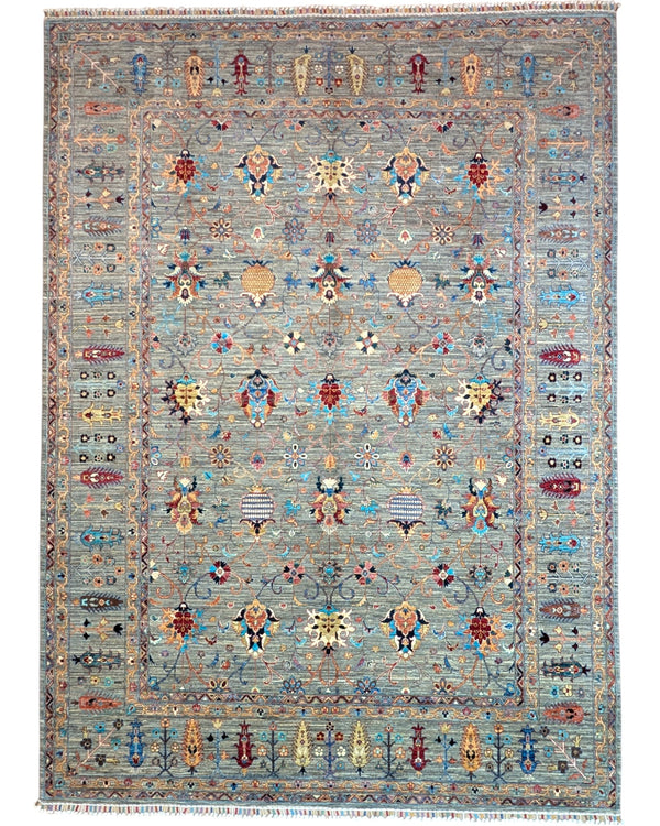 Tappeto Farahan Ziegler grigio chiaro con motivi floreali e cornice decorata, annodato a mano in Afghanistan con lana e cotone tinti con colori vegetali.