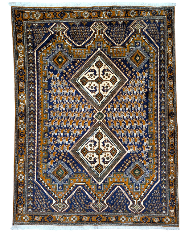 Tappeto Afshar annodato a mano, 205 x 154 cm, fondo rosa antico con motivi geometrici raffinati.