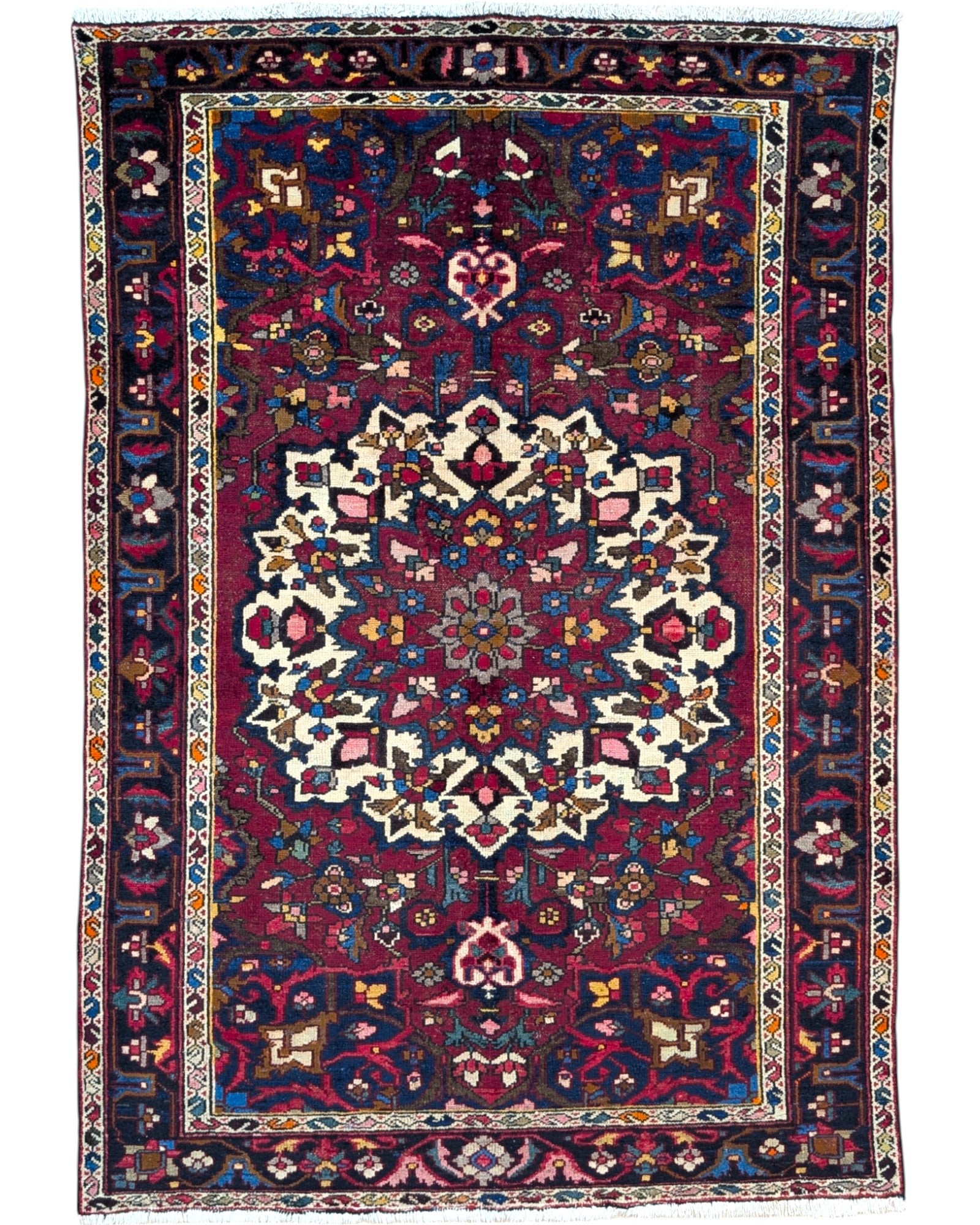 Tappeto Bakhtiyari annodato a mano, 214 x 149 cm, fondo rosso vinaccia con motivi decorativi raffinati.