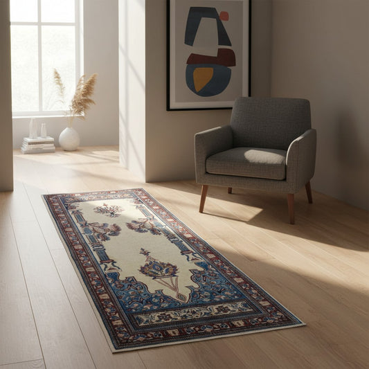 Tappeto Sarough persiano 205x82 cm, corridore con fondo avorio e motivi floreali in blu e rosso, annodato a mano in lana vegetale.