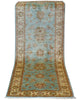 Tappeto Farahan 236x83 cm afghano annodato a mano, corridore in lana con fondo azzurro e decorazioni floreali beige e oro.