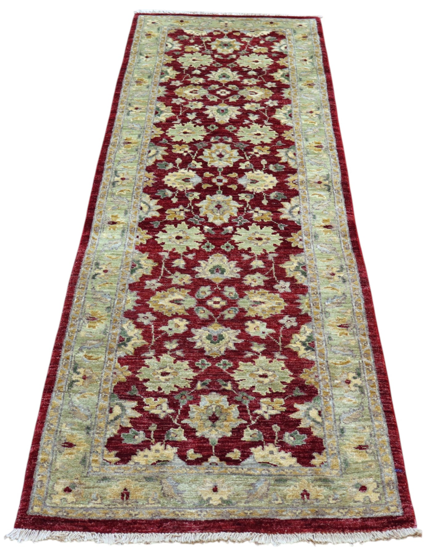 Tappeto Farahan afghano 250x80 cm rettangolare, annodato a mano, con fondo rosso, disegni floreali chiari e cornice decorata.