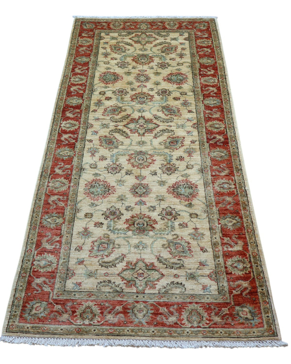 Tappeto Farahan 204x80 cm annodato a mano con motivi raffinati e fondo chiaro.