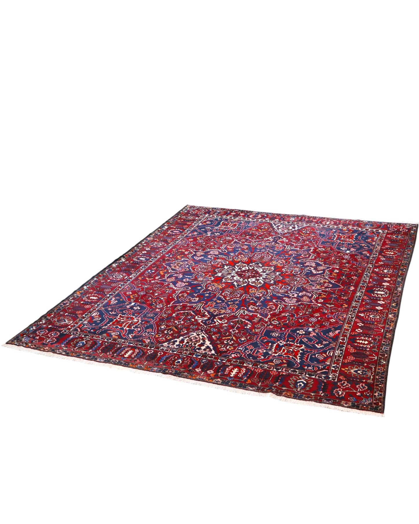 Tappeto Bakhtiar persiano 380x304 cm rettangolare, annodato a mano, con campo rosso, medaglione centrale e motivi floreali blu e avorio.
