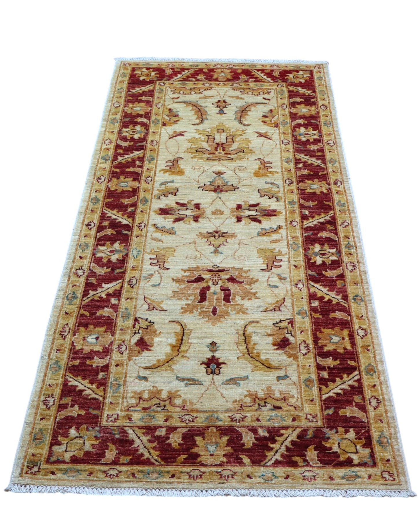 Tappeto Ziegler 210x81 cm afghano annodato a mano, corridore in lana con fondo chiaro e decorazioni floreali rosse.