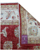 Tappeto Farahan 298x255 cm annodato a mano con motivi floreali su fondo rosso e bordura beige chiaro.