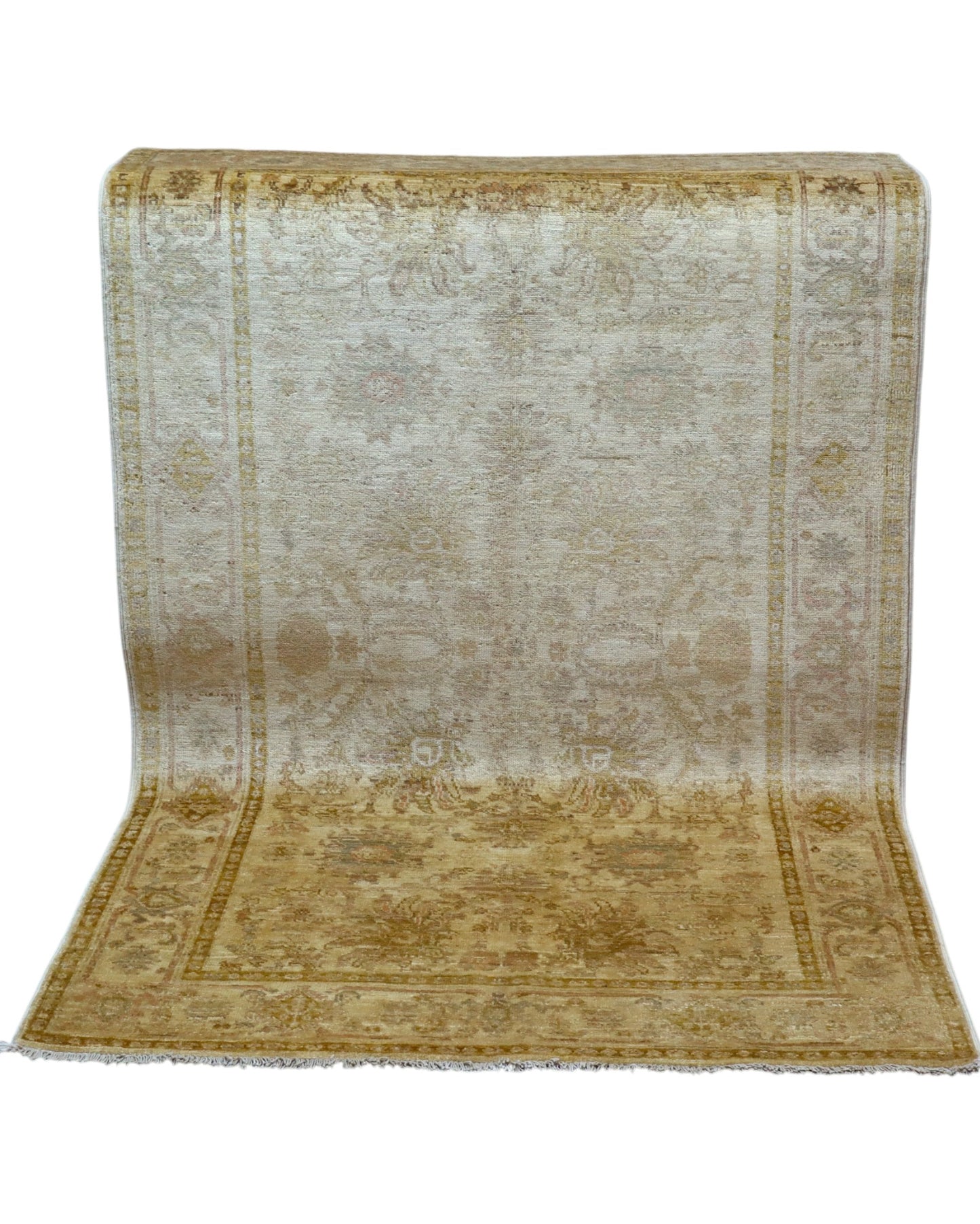 Tappeto Ziegler 185x120 cm annodato a mano con motivi floreali su fondo beige chiaro e bordura avorio.