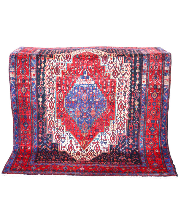 Tappeto Senneh 176x146 cm annodato a mano, con medaglione centrale blu e motivi geometrici su fondo rosso e avorio