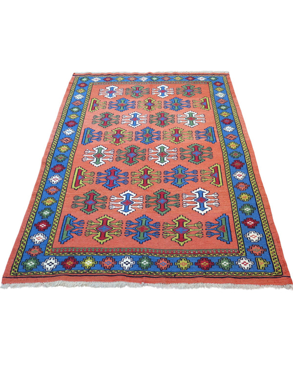 Tappeto Kilim Persia 166x120 cm tessuto a mano, con motivi geometrici multicolore su fondo arancio e bordo blu.