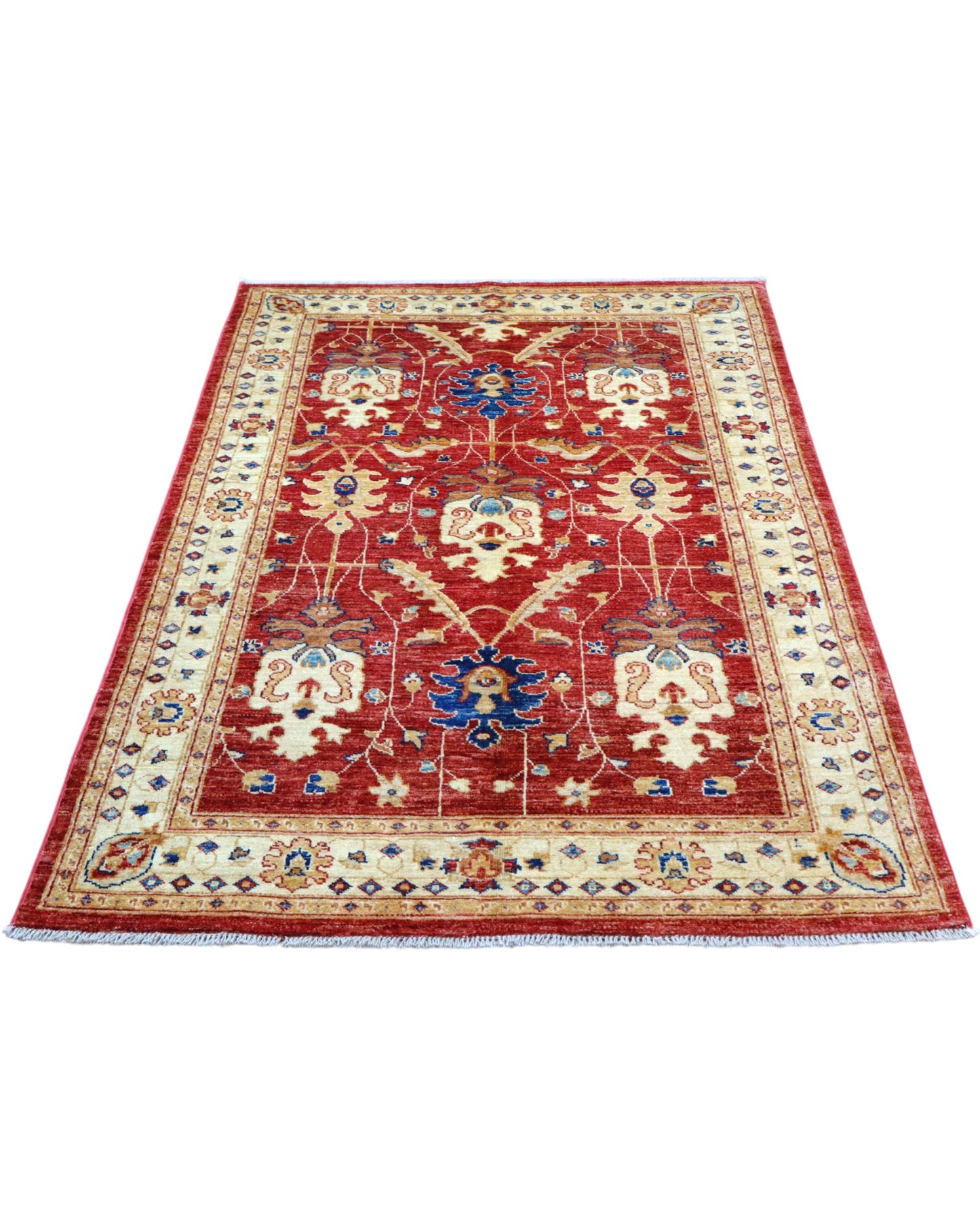 Tappeto Ziegler 170x120 cm con fondo rosso bordeaux e motivi floreali avorio e blu, tramato ed annodato a mano, provenienza Afghanistan.