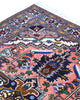 Tappeto Ardabil 187x136 cm persiano, annodato a mano, fondo rosa antico con medaglione geometrico blu e motivi floreali stilizzati.