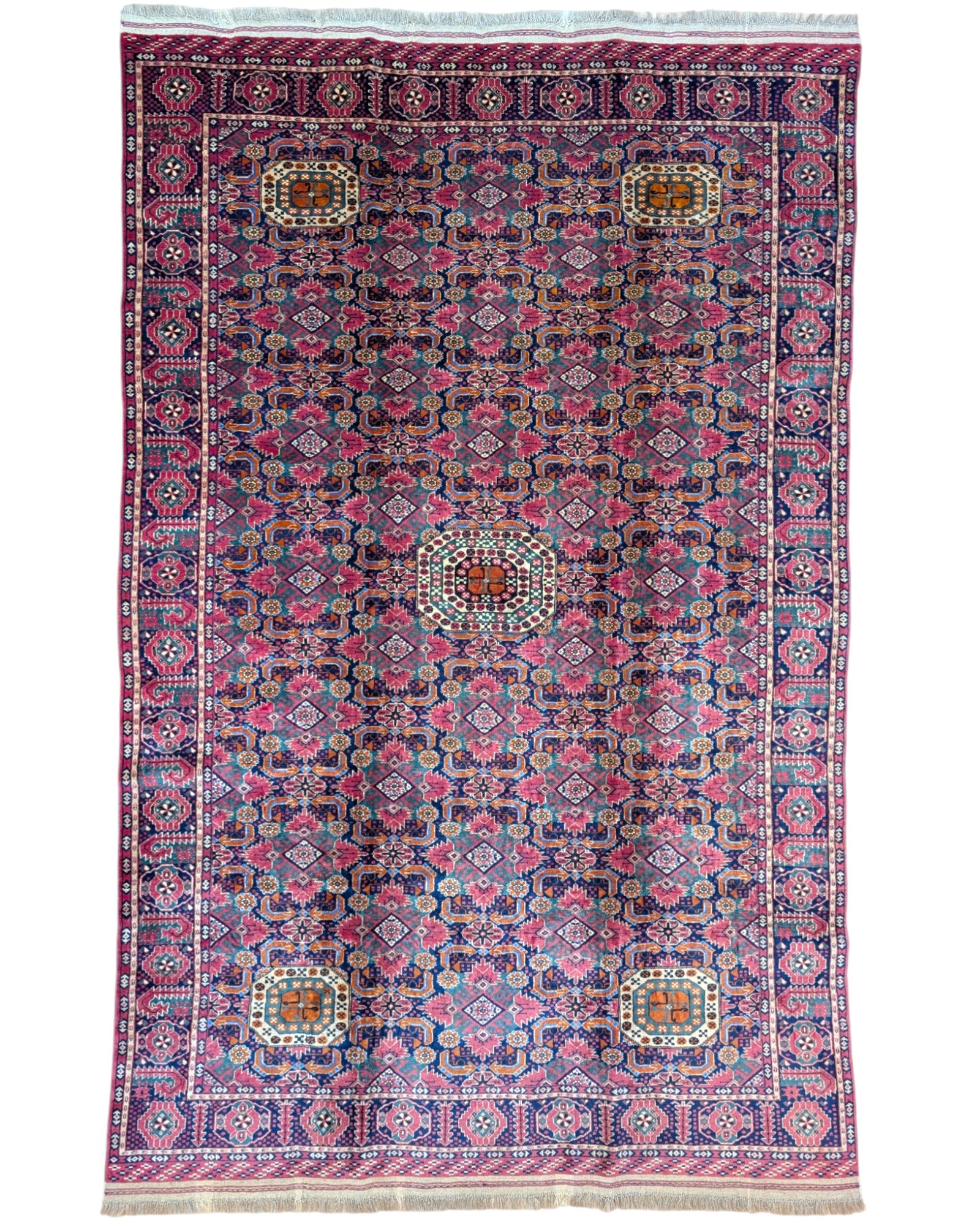 Tappeto Bukhara 300x200 cm con fondo rosa e blu, motivi geometrici e medaglioni stilizzati, tramato ed annodato a mano, provenienza Bukhara.