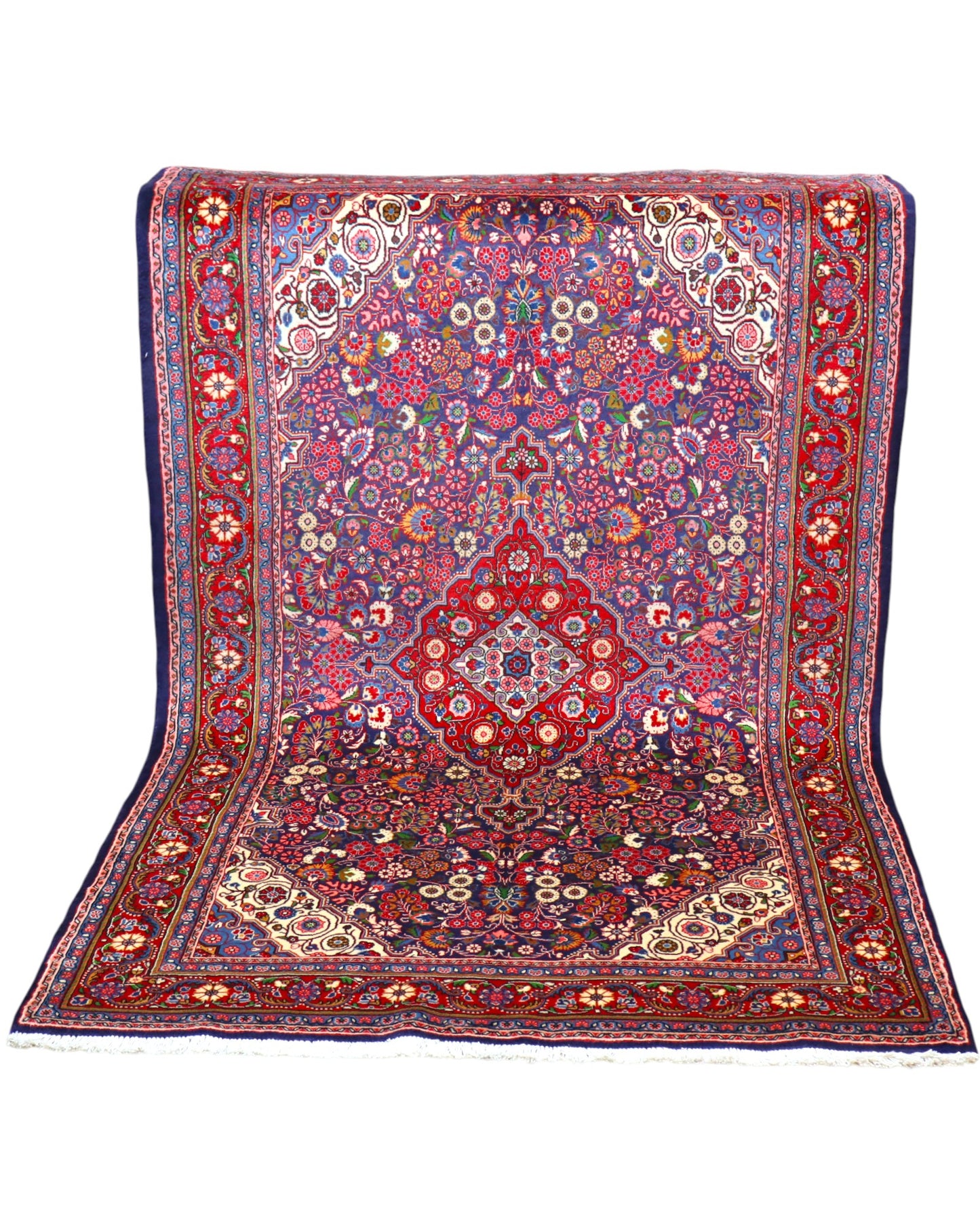 Tappeto Jozan 203x131 cm persiano, annodato a mano, fondo blu e rosso con medaglione centrale e motivi floreali ricchi di dettagli.