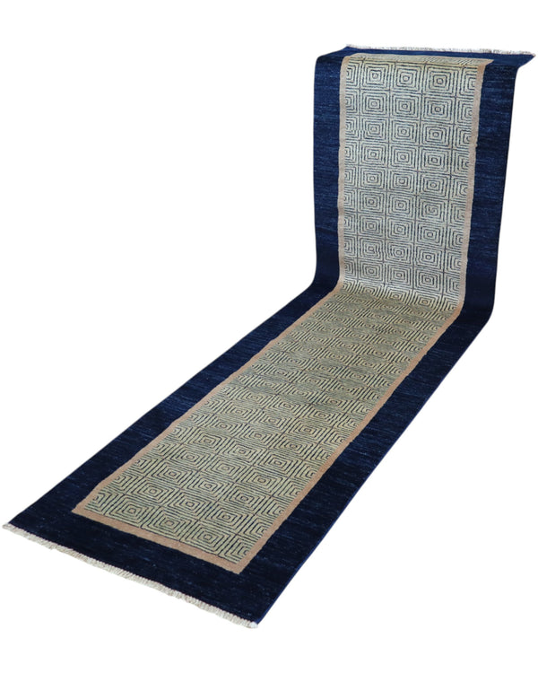 Tappeto moderno 232x81 cm annodato a mano in Persia, lana pregiata e colori vegetali, design minimal beige e blu.