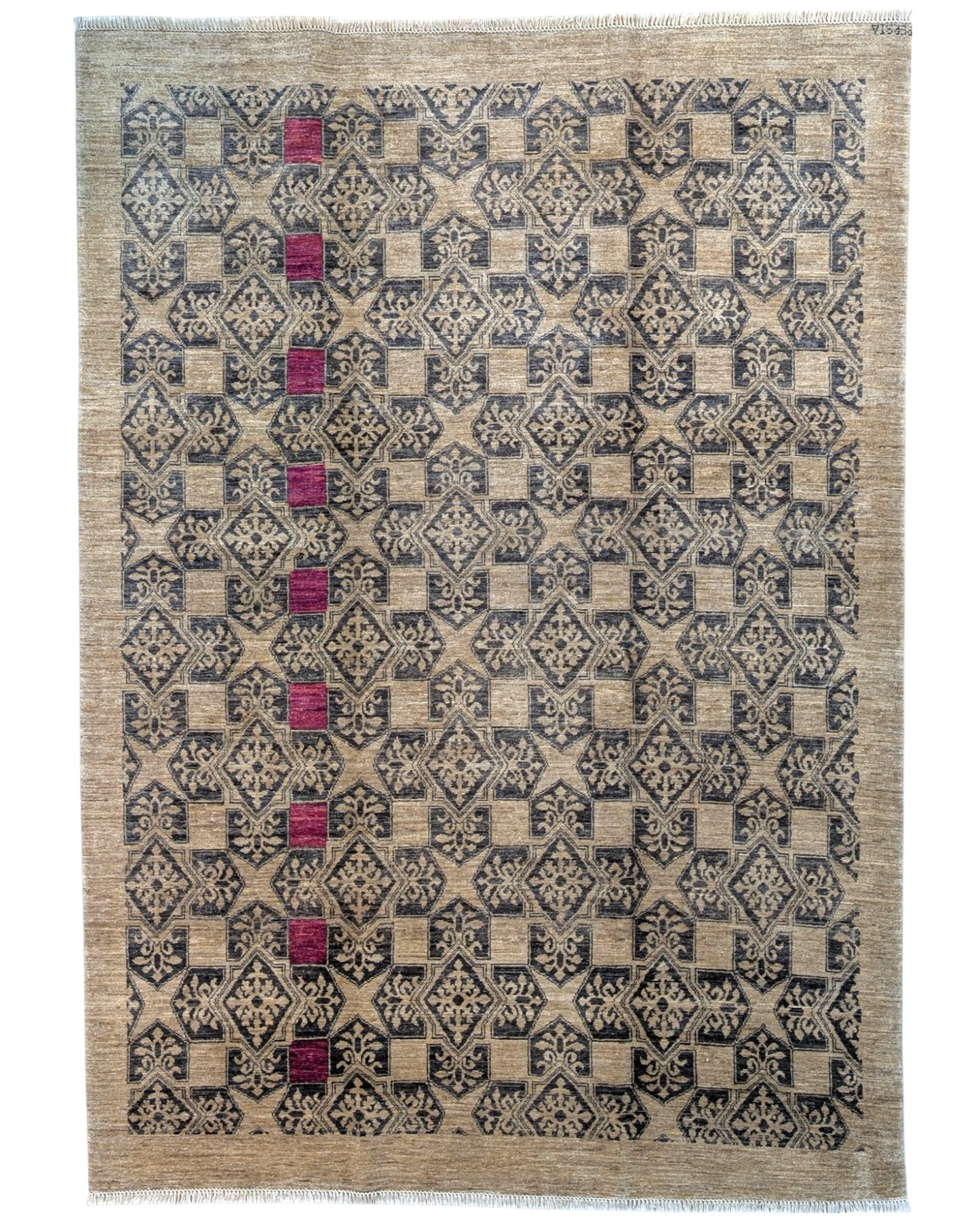 Tappeto moderno 240x180cm persiano con fondo beige, motivi geometrici neri e inserti rossi.