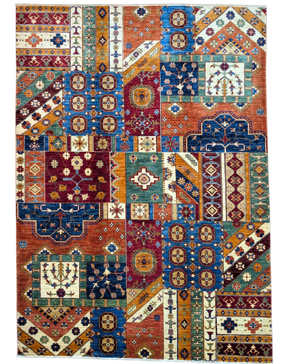 Tappeto moderno 241x173 cm Afghanistan, patchwork multicolore con motivi geometrici, tramato ed annodato a mano.