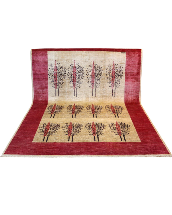 Tappeto moderno “Bosco di Darios” 290x200 cm, annodato a mano, con griglia di alberi stilizzati su campo beige e bordura color buccia di cipolla, lana tinta vegetale, pezzo unico certificato.