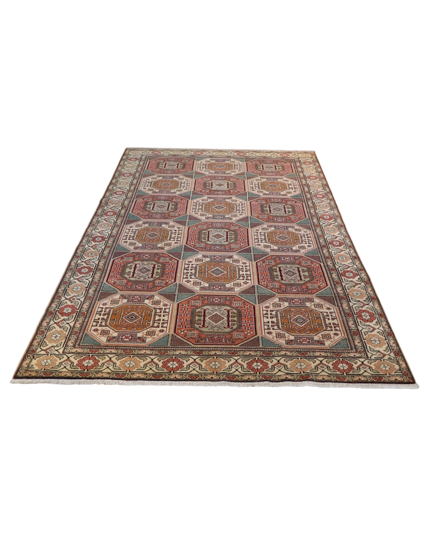 Tappeto turco geometrico 295x292 cm annodato a mano, motivo a ottagoni e rombi, colori rosso mattone, beige e verde, con bordura decorata e certificato di garanzia.