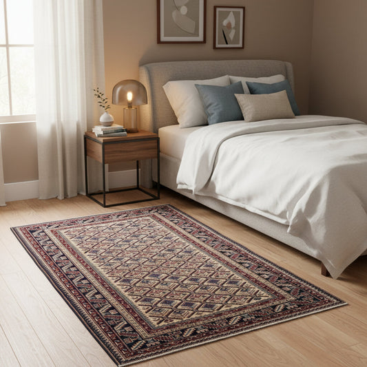 Tappeto Shirvan 167x122 cm in lana annodata a mano, fondo chiaro con rombi geometrici e cornice caucasica.