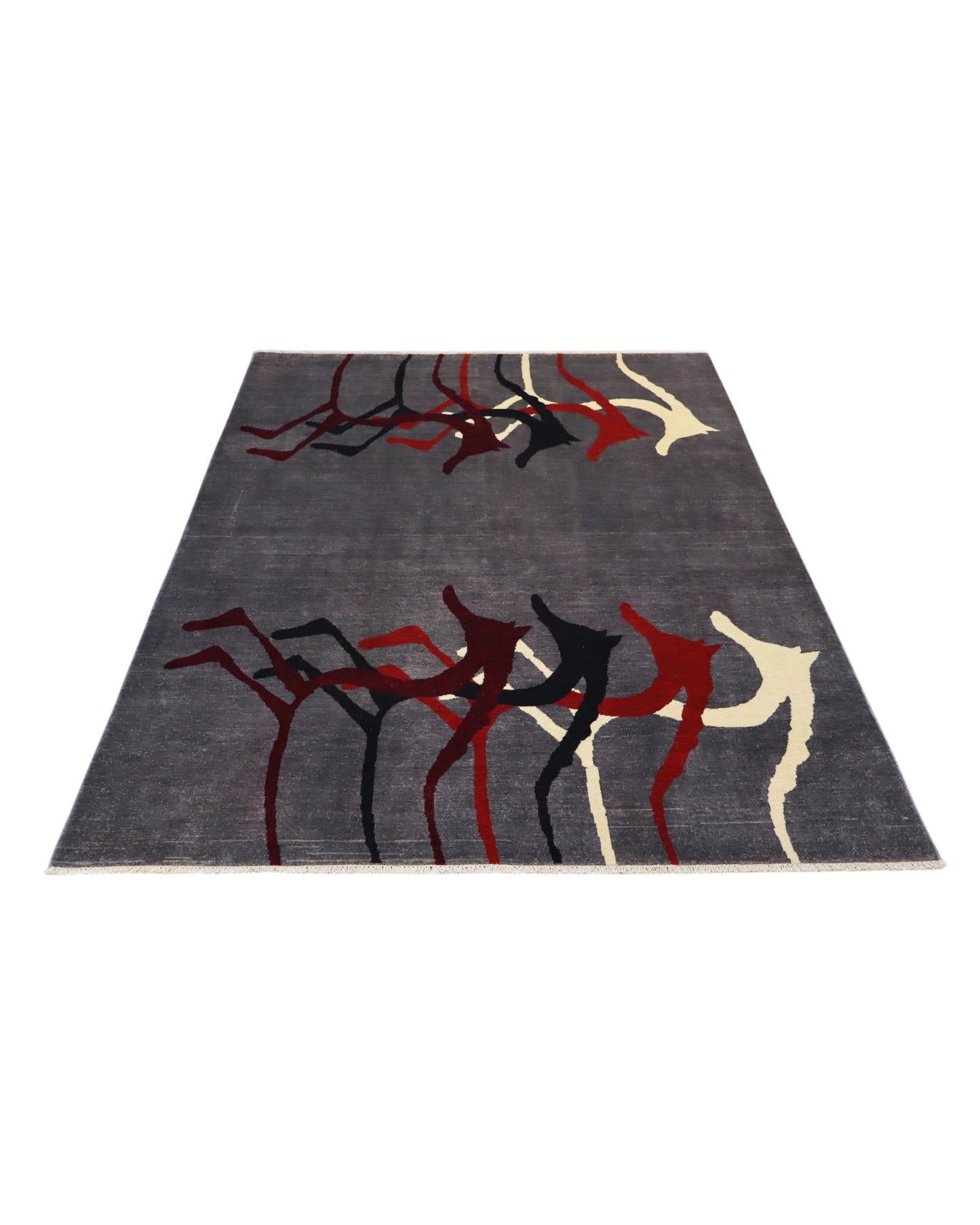 Tappeto moderno “Cavalli Preistorici” 240x280 cm di Dario, annodato a mano, cavalli stilizzati ispirati all’arte rupestre su fondo grigio, lana tinta vegetale, pezzo unico.