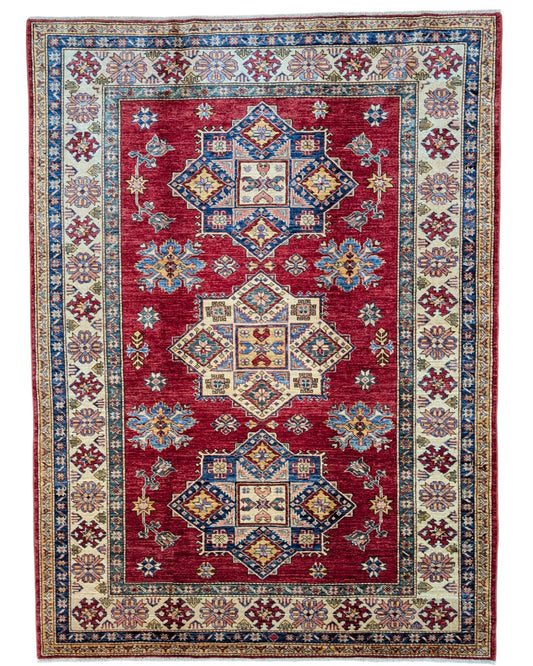Tappeto Shirvan 174x238 cm, annodato a mano in Afghanistan, fondo rosso con motivi geometrici beige e marrone, lana pregiata e cotone resistente, certificato di autenticità incluso.