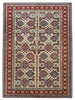 Tappeto Shirvan 165x122 cm con motivi geometrici e floreali in rosso, blu, verde e crema su fondo beige.
