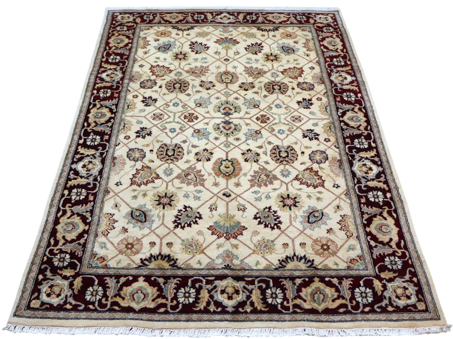 Farahan rug 205x121cm