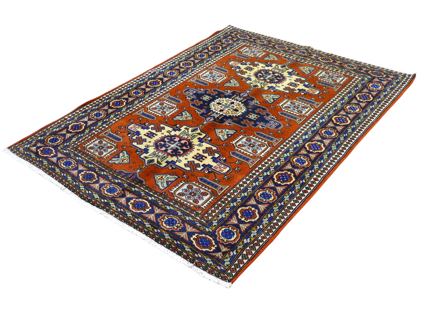 Tappeto Ardabil persiano annodato a mano 183x138 cm in pura lana con colori vegetali, motivo geometrico centrale, rosso mattone beige e blu, autentico tappeto orientale con certificato.