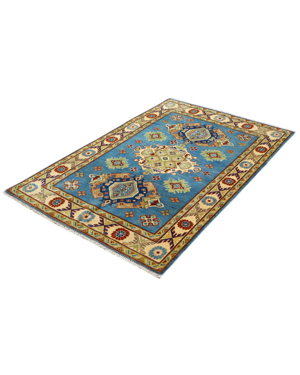 Tappeto Kazak celeste con cornice beige e motivi geometrici, annodato a mano in Afghanistan in lana e cotone con colori vegetali.
