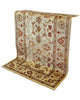 Tappeto Farahan Ziegler beige annodato a mano in Afghanistan. Realizzato in lana e cotone con colori vegetali, presenta motivi floreali raffinati e un’eleganza senza tempo.