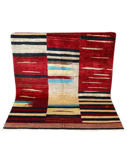 Tappeto moderno Gabbhe 197x153 cm, disegno astratto con colori vivaci, rosso, beige, nero, giallo, blu, artigianato persiano, certificato di autenticità incluso.