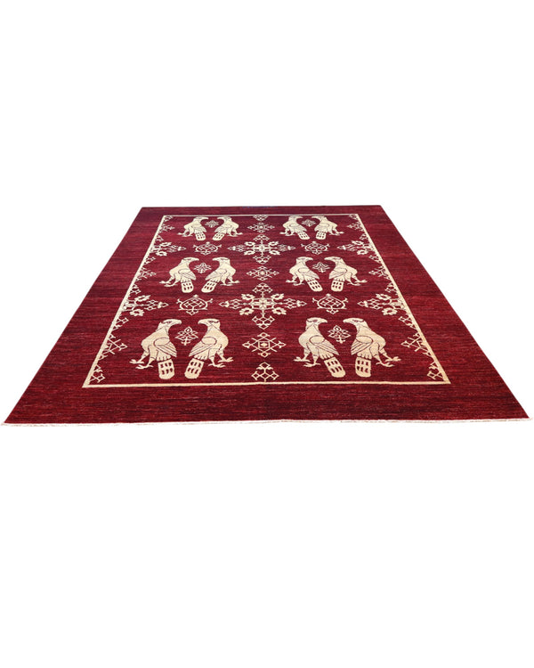 Tappeto 340x250 cm con uccelli avorio su fondo bordeaux per zona living di pregio.