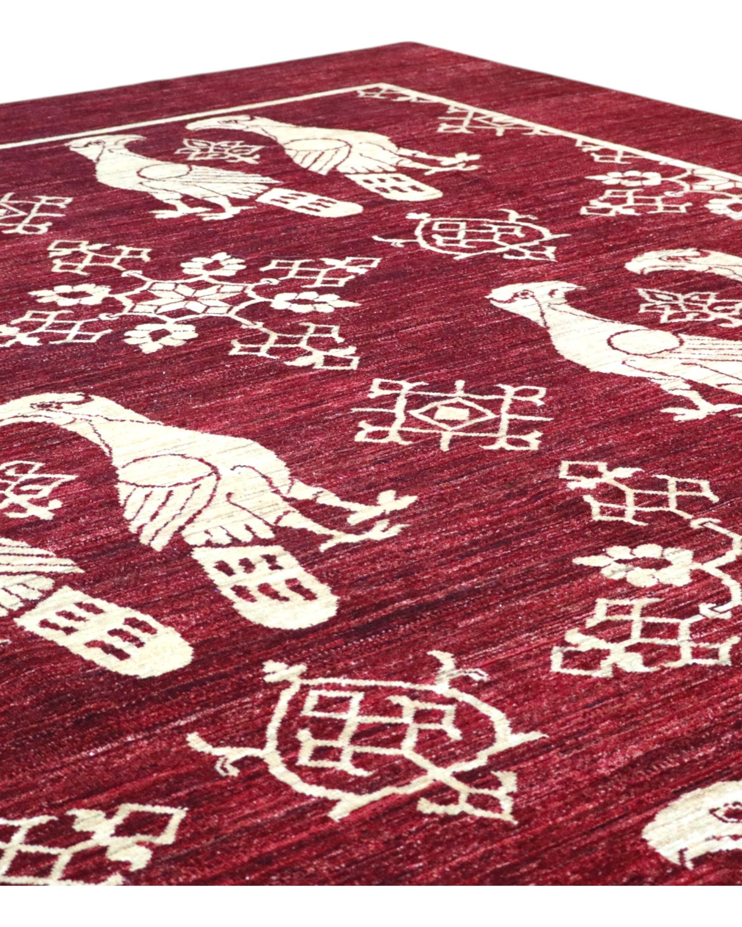 Tappeto moderno 340x250 cm rosso bordeaux per ambiente elegante e ricercato.