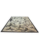 Tappeto moderno 350x250 cm con fondo beige e motivi di uccelli neri stilizzati, annodato a mano.