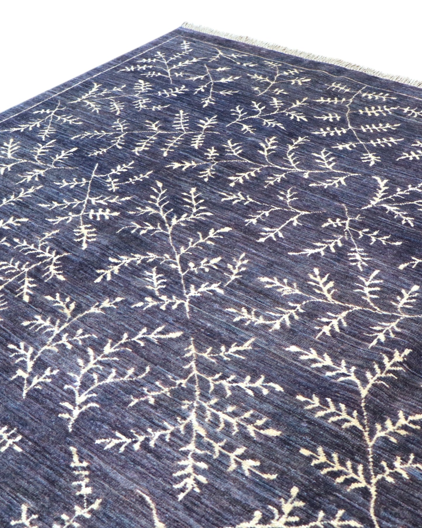 Modern rug 235x172cm