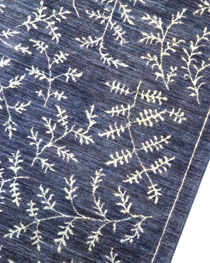 Modern rug 235x172cm