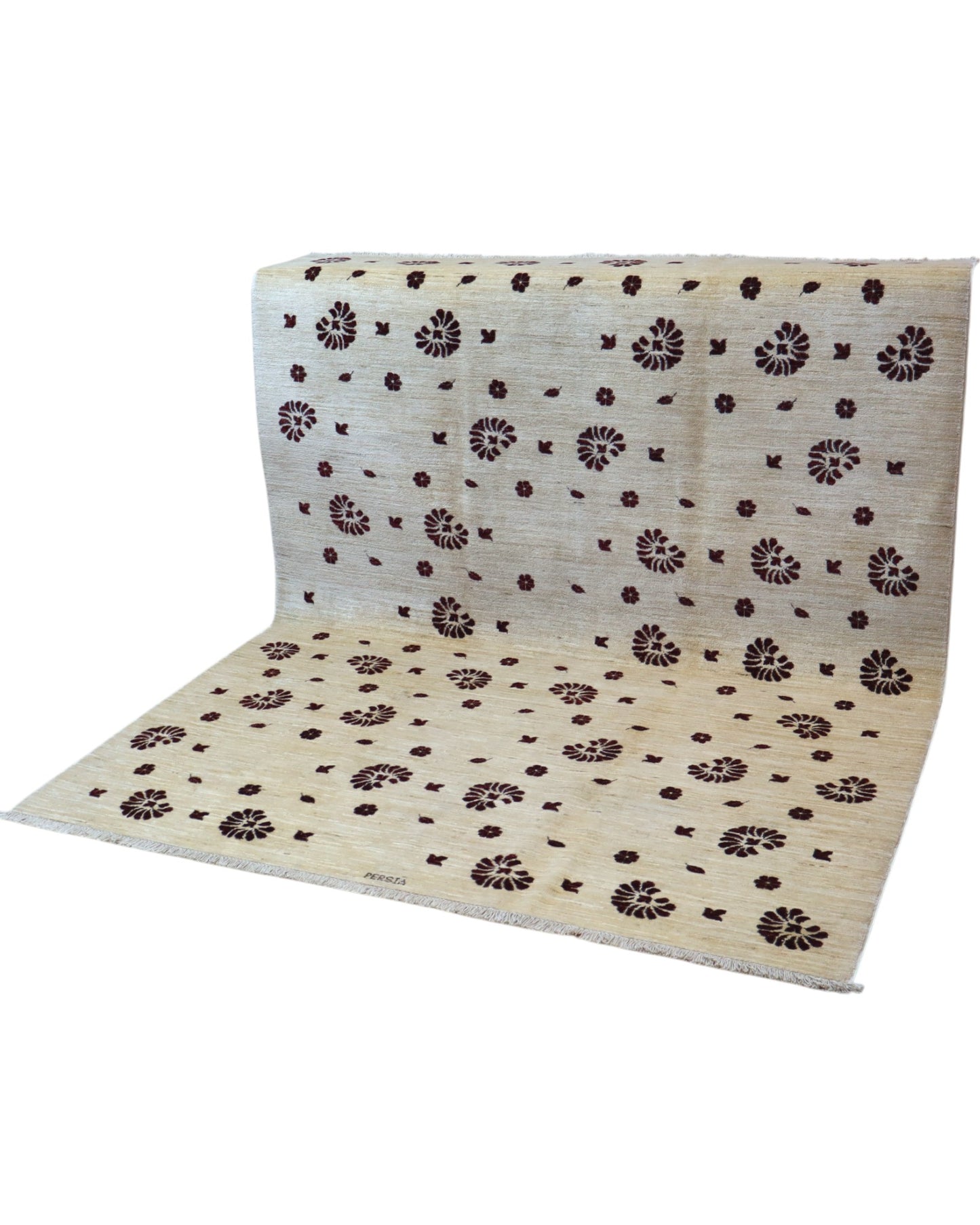 Tappeto moderno 228x178 cm con fondo beige e motivi floreali marrone scuro, annodato a mano in lana e cotone, provenienza Persia.