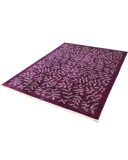 Tappeto moderno 237x177 cm con fondo viola e motivi floreali ramificati in avorio, annodato a mano in lana e cotone, provenienza Persia.