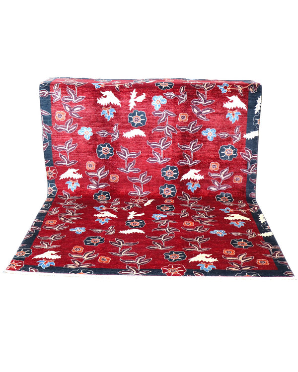 Tappeto moderno 247x180 cm con fondo bordeaux e motivi floreali stilizzati, annodato a mano in lana e cotone, provenienza Afghanistan.