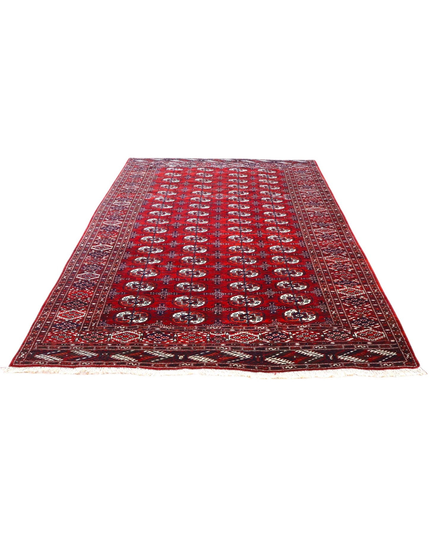 Tappeto Bukhara 324x205 cm con fondo rosso scuro e motivi a gul geometrici in nero, avorio e blu, tramato ed annodato a mano, provenienza Bukhara.