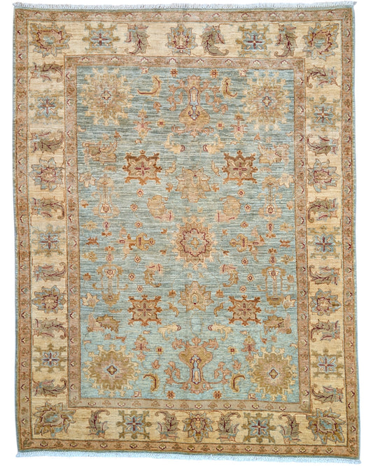 Tappeto Farahan Ziegler turchese chiaro con cornice beige e motivi floreali, annodato a mano in Afghanistan in lana e cotone con colori vegetali.