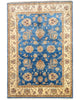 Tappeto Farahan Ziegler blu con cornice beige e motivi floreali, annodato a mano in Afghanistan in pura lana tinta con colori vegetali.