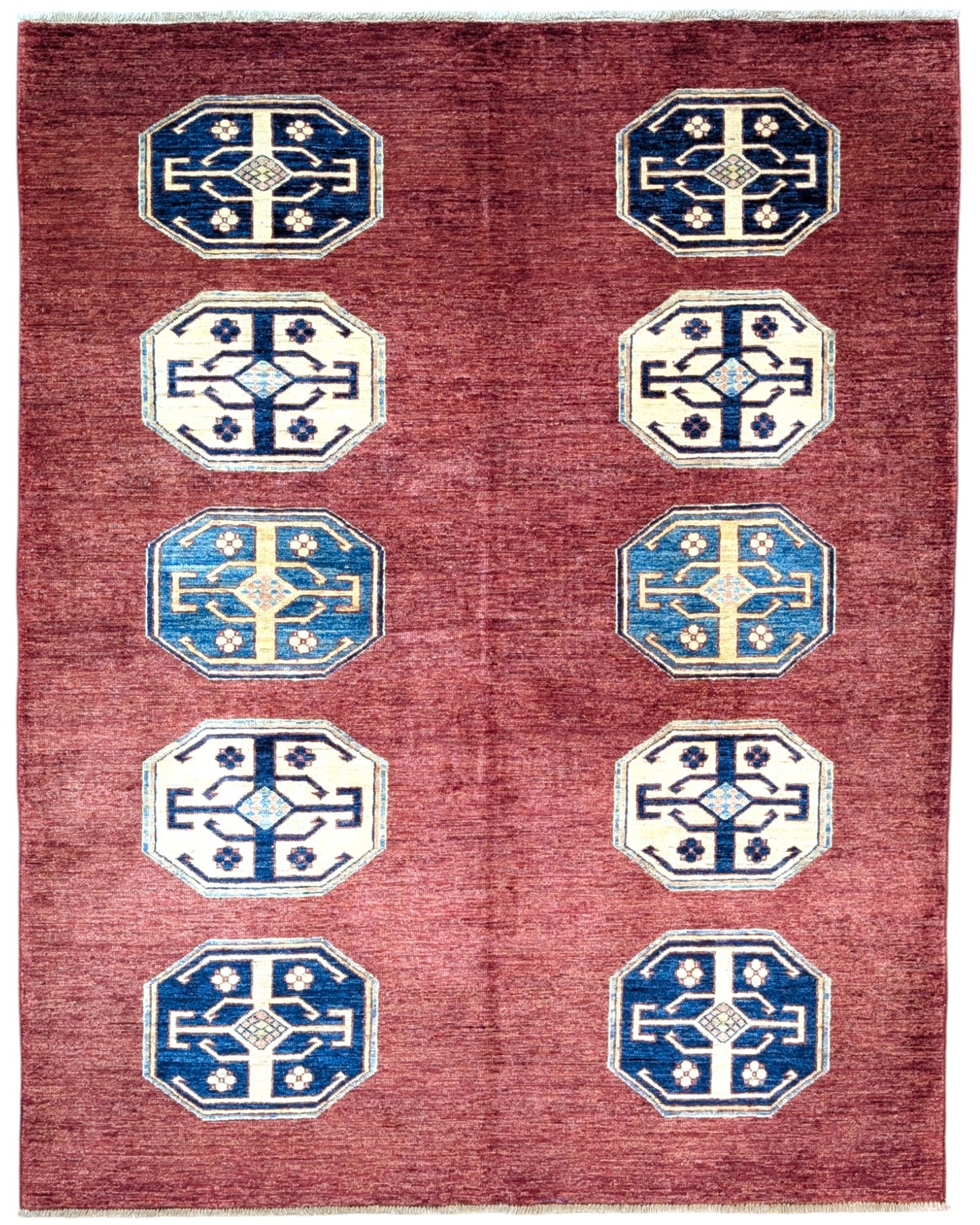 Tappeto moderno 196x155 cm, motivi geometrici ottagonali in blu, beige e nero, fondo rosso, artigianato tradizionale, certificato di autenticità incluso.