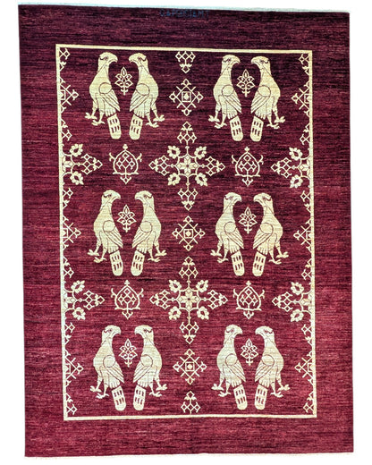 Tappeto moderno "Pavial all'Altare", 340x250 cm, disegno ispirato a un tessuto antico, rosso melograno, motivi decorativi, certificato di autenticità incluso.