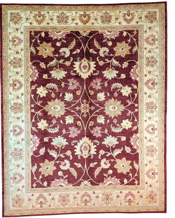 Tappeto Farahan Ziegler 346x272 cm con motivo floreale rosso, beige e oro, annodato a mano con lana pregiata e ordito in cotone robusto.