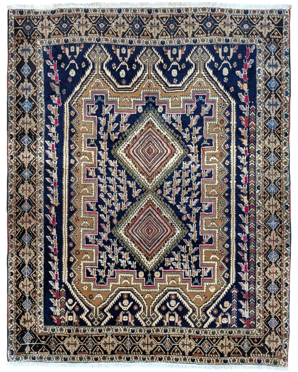 Tappeto Afshar "Castello Antico" in rosa antico e blu con motivi geometrici, annodato a mano in Persia con lana e cotone tinti con colori vegetali.